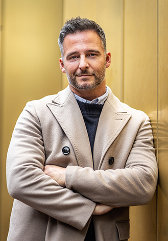 Dr Merijn van de Laar